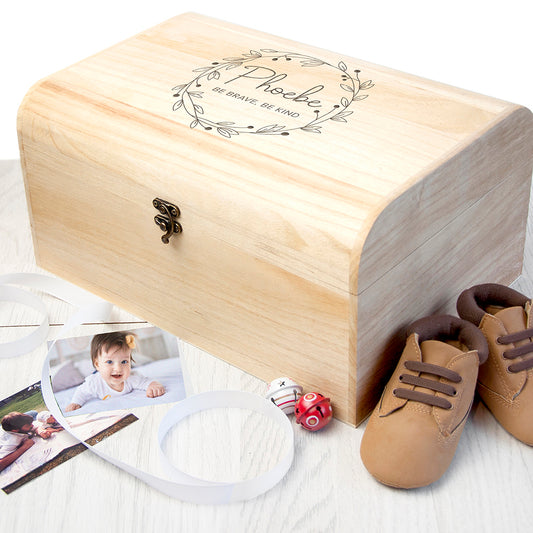 Personalised Wooden Keepsake Chest – Botanical Wreath Design (2 Sizes)